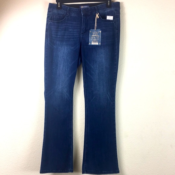 Democracy "Ab"solution Itty Bitty Boot Jeans - Picture 5 of 16